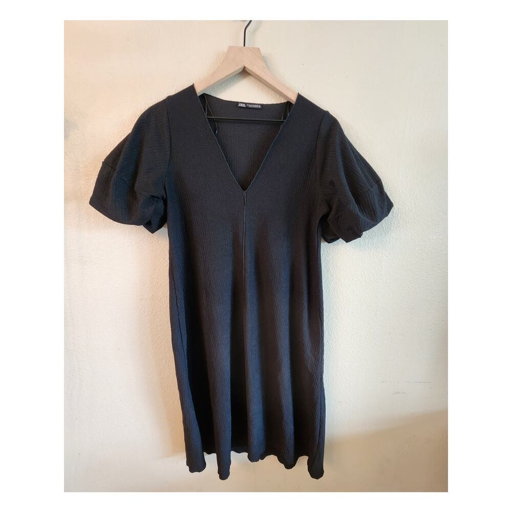 Zara Black V- Neck Midi Dress Puffy Short sleeve Women's  SZ Medium